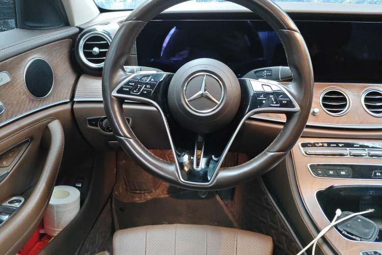 Used Mercedes-Benz E-Class 2021 Facelift E 260 L
