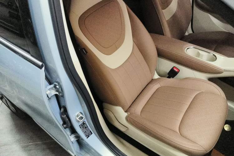 Used Wuling Bingo 2025 410 km Lingxi Deluxe Edition Right Front Seat