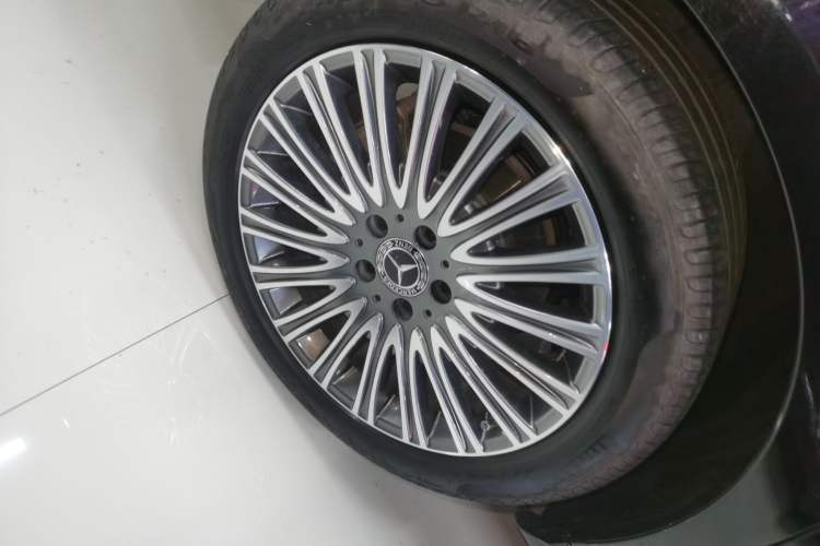 Used Mercedes-Benz E-Class 2023 Updated E 300 L Fashion Edition