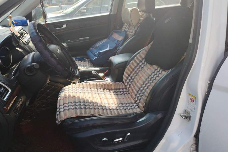 Used Haval H6 2015 Sport Edition 1.5T Manual Two-Wheel Drive Elite Model Left Front Seat