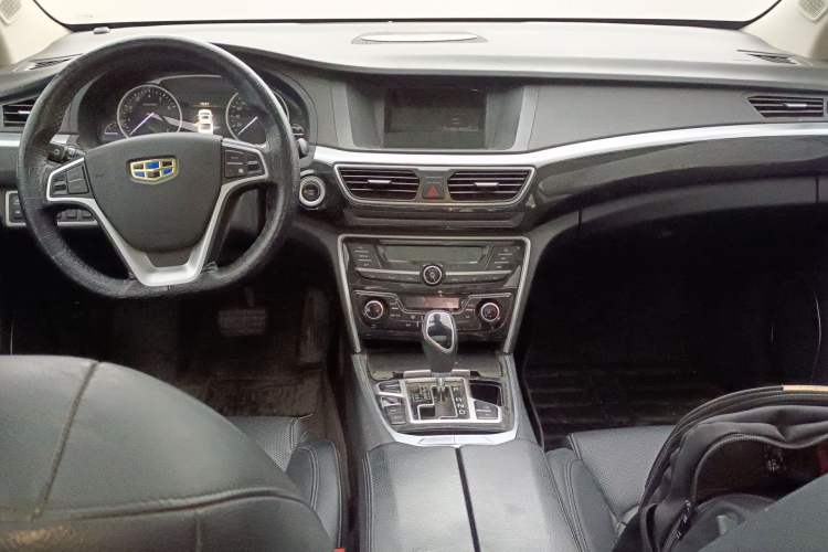 Used Geely Auto Emgrand GT 2015 1.8T Comfort Model Center Console