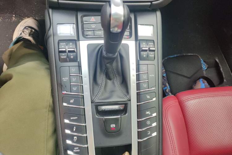 Used Porsche Macan 2021 Macan 2.0T Gear Lever