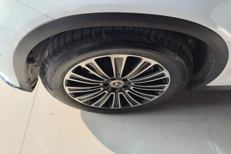 Used Mercedes-Benz GLC 2018 GLC 260 4MATIC Dynamic Edition Left Front Wheel Hub