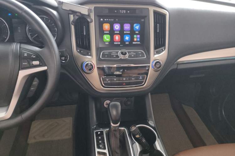 Used Changan CS95 2017 2.0T Two-Wheel Drive Zhitu Edition