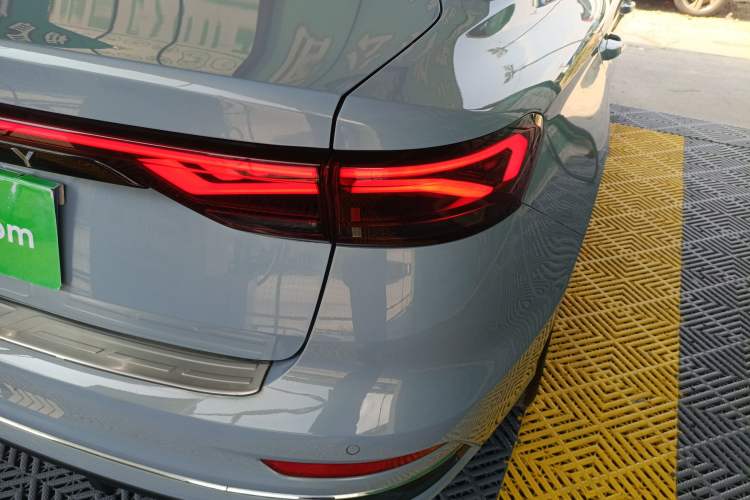 Used Geely Auto Emgrand 2023 4th Generation Champion Edition 1.5L CVT Prestige Model