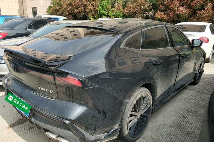 Used CHANGAN UNI-V 2023 1.5T Sport Edition Rear Right 45 Deg