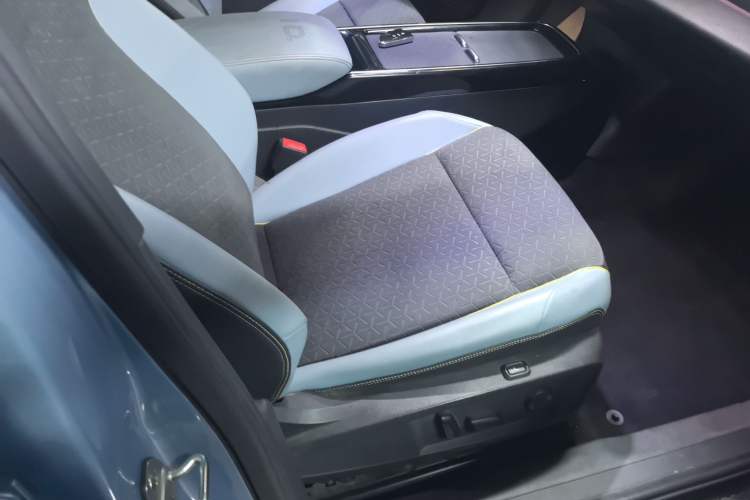 Used Volkswagen ID.4 X 2021 Pro Smart Long-Range Edition