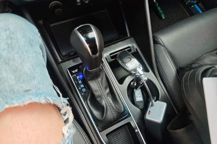 Used Hyundai Tucson 2015 1.6T Dual-Clutch Two-Wheel-Drive Smart Model Gear Lever