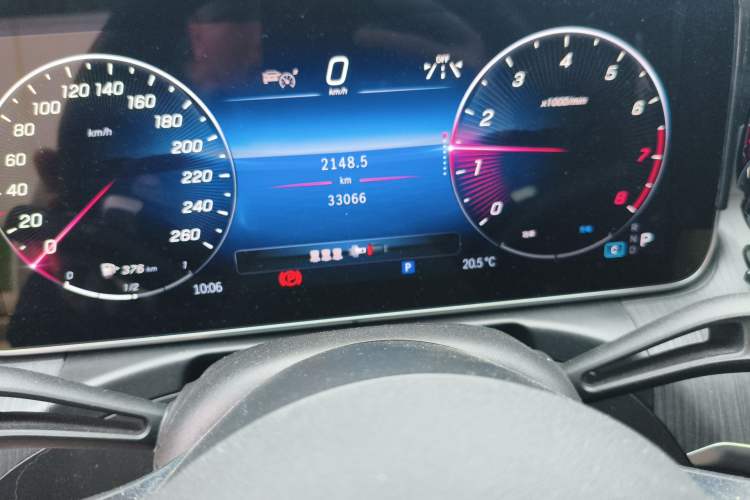 Used Mercedes-Benz C-Class 2023 Revised C 200 L Sport Edition Odometer Close Up