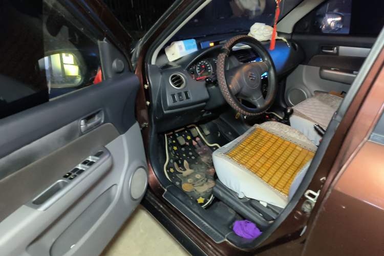 Used Suzuki Swift 2013 1.5L Manual Standard Edition Driver Seat