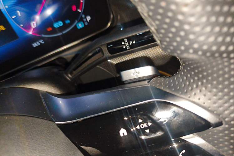 Used Mercedes-Benz C-Class 2022 C 260 L Sport Edition Gear Lever