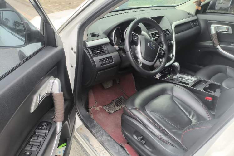 Used Bestune X80 2013 2.0L automatic luxury version