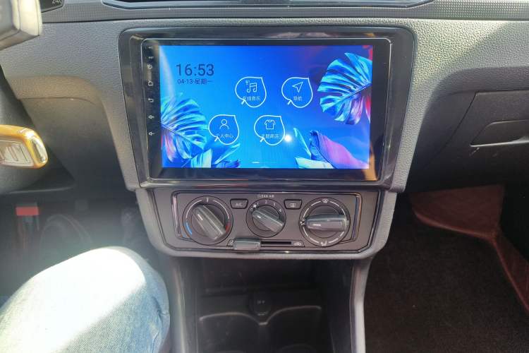 Used Volkswagen Santana 2021 1.5L Manual Fashion Edition Audio And AC Panel