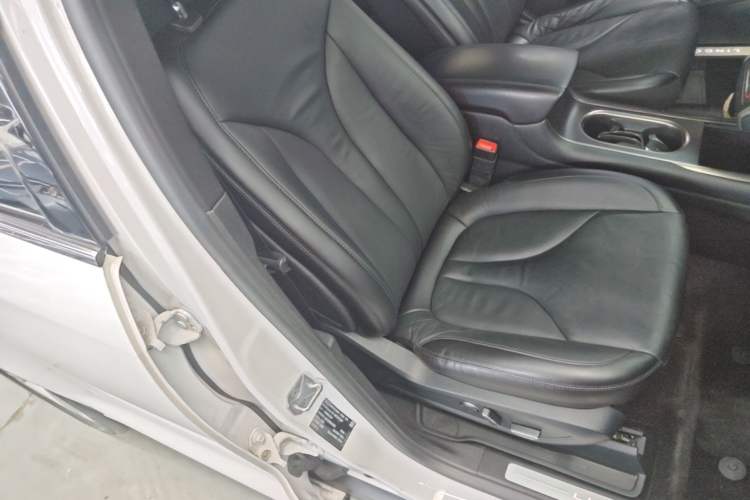 Used Lincoln MKC 2017 2.0T Two-Wheel Drive Deluxe Edition