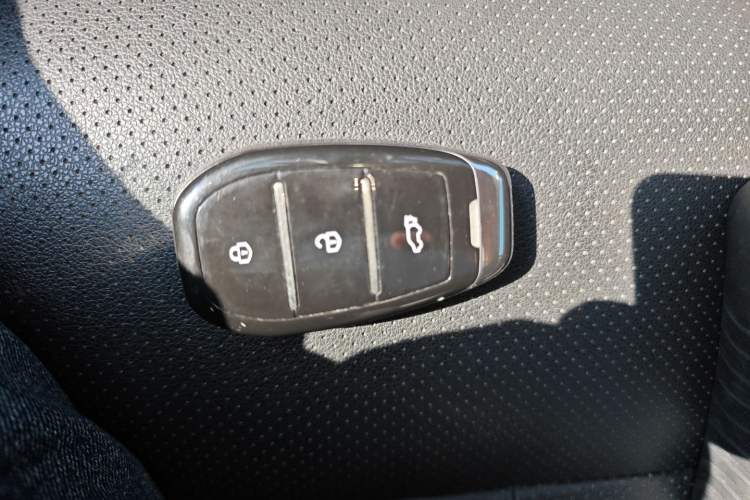 Used Zotye T500 2018 1.5T Automatic Smart Connected Prestige Model
