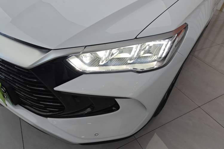 Used BYD Song Pro New Energy 2024 HONOR Edition DM-i 71KM Navigation Model Left Front Headlight