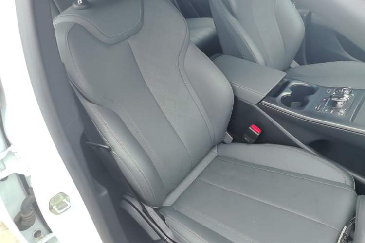 Used BYD Qin PLUS 2025 DM-i Smart Drive 55KM Leading Model Right Front Seat