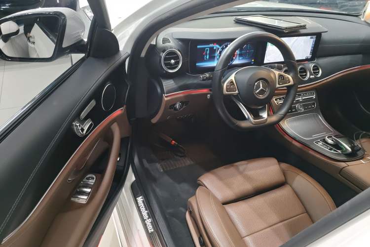 Used Mercedes-Benz E-Class 2018 Facelift E 200 L Sport Edition