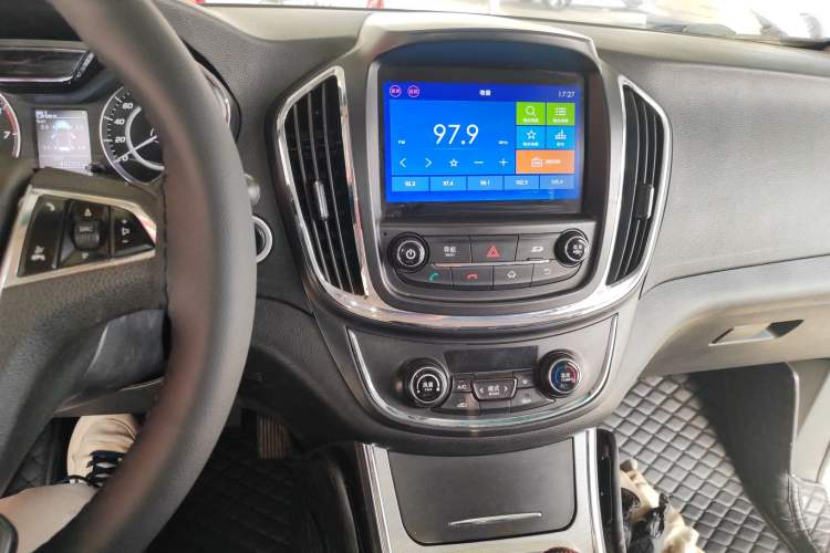 Used Baojun 560 2016 1.5T Manual Luxury Model