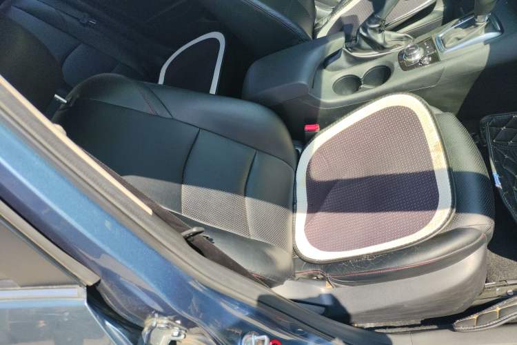 Used Mazda 3 Axela 2016 Sedan 1.5L Automatic Comfort Model Right Front Seat