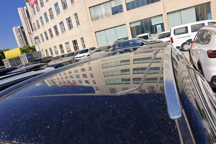 Used Hongqi HS5 2022 Facelifted Version 2.0T Smart Connect Flagship All-Wheel-Drive Edition Roof