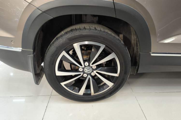 Used Volkswagen Tharu 2019 330TSI Four-Wheel Drive Flagship Model China VI Standard
