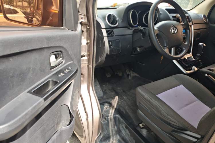 Used CHANGAN KAICHENG Ruixing M70 2019 1.5L Comfort Edition 6-Seater China VI Standard Flat-Top Dual-Swing Doors DAM15KL
