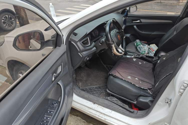 Used Roewe 360 2018 PLUS 1.5L Automatic Luxury Edition Driver Seat