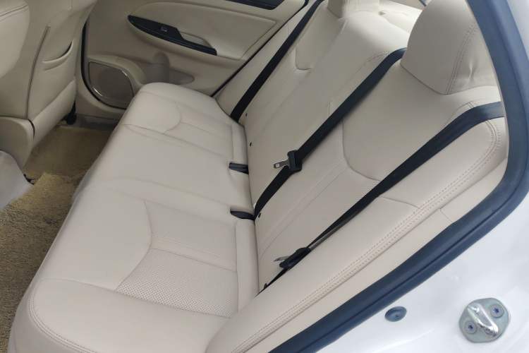 Used BYD e5 2018 450 Smart Connect Deluxe Edition Left Rear Seat