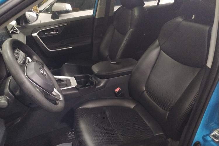 Used Toyota RAV4 2020 2.0L CVT Two-Wheel Drive Fashion Edition