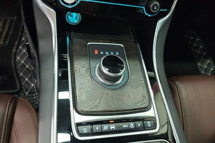 Used Jaguar XFL 2018 XFL 2.0T 250 PS Luxury Edition
