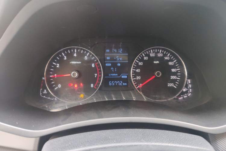 Used FAW Senya R7 2017 1.6L Manual Comfort Model
