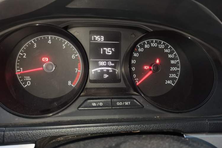 Used Volkswagen Lavida 2015 1.6L Manual Fashion Edition Instrument Cluster