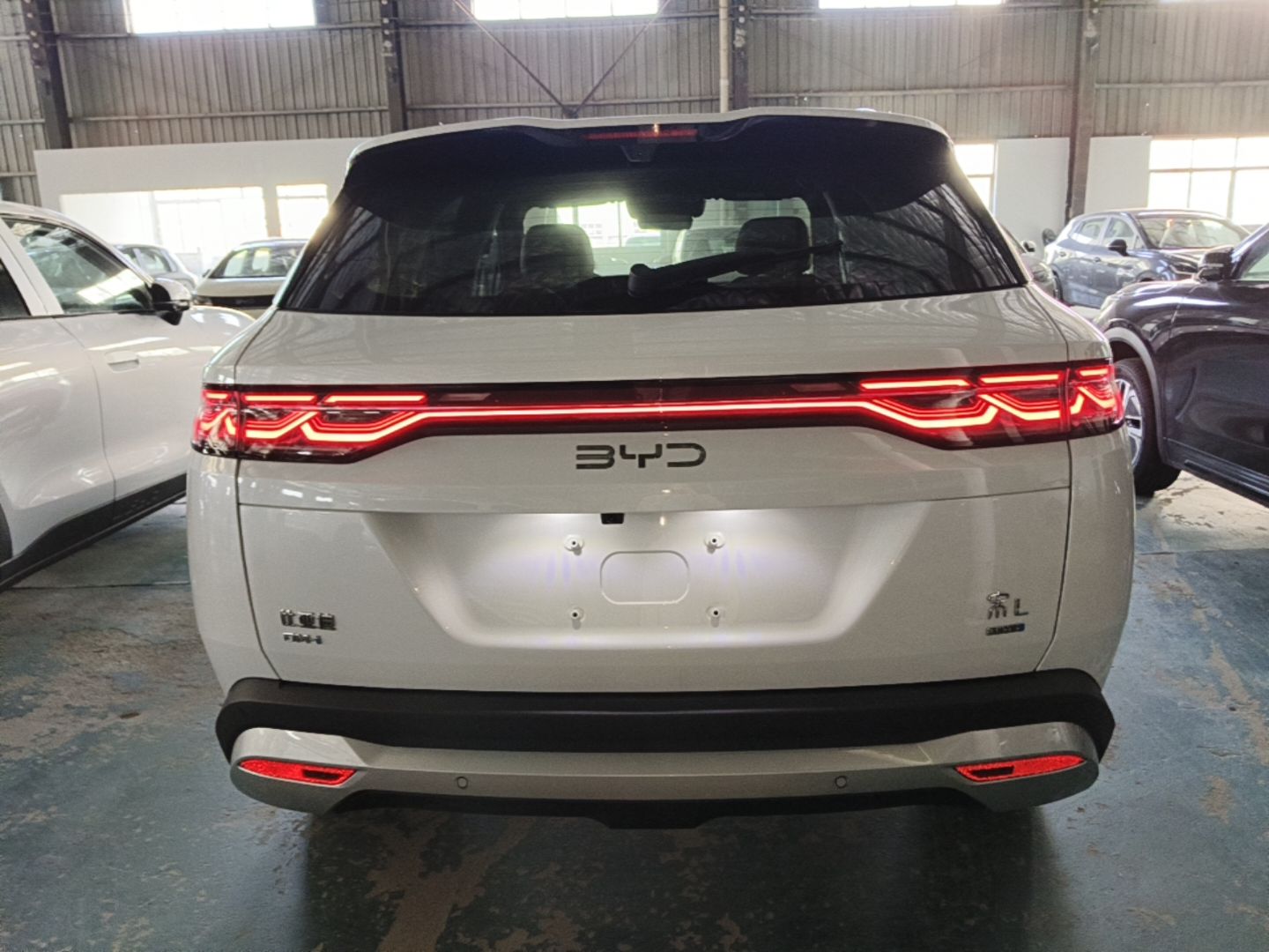 BYD Song L DM-i 2026 Model 130KM Superior Version — снимка 5