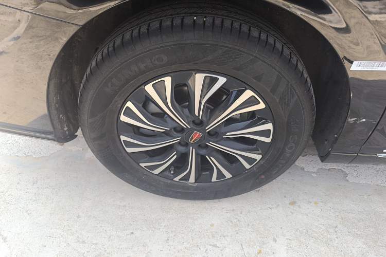 Used Hongqi HQ9 PHEV 2024 2.0T Four-Wheel Drive Business Edition Right Rear Wheel Hub