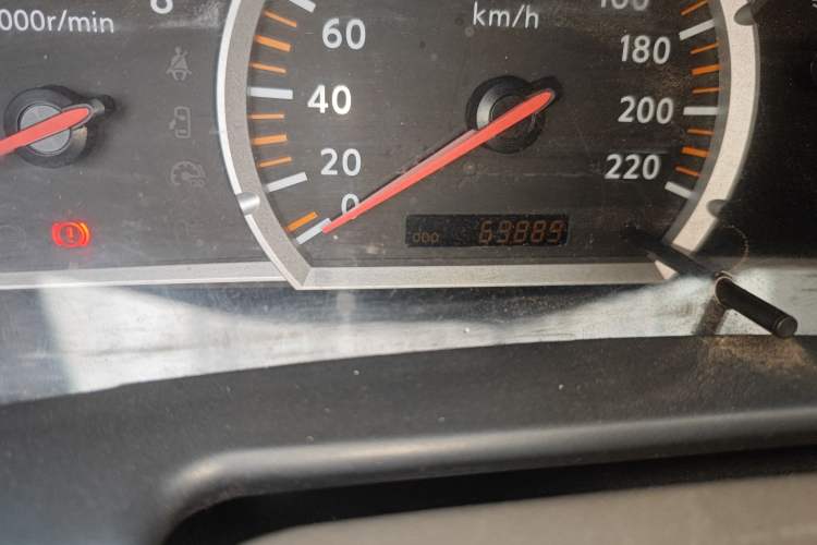 Used Nissan D22 2013 2.4L Gasoline Two-Wheel-Drive Standard Model