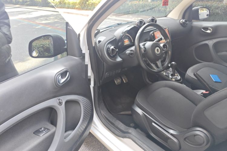 Used smart fortwo 2015 1.0L 52 kW Hardtop Passion Edition
