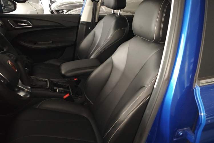 Used Roewe i5 2020 1.5L Automatic 4G Connect Luxury Flagship Edition