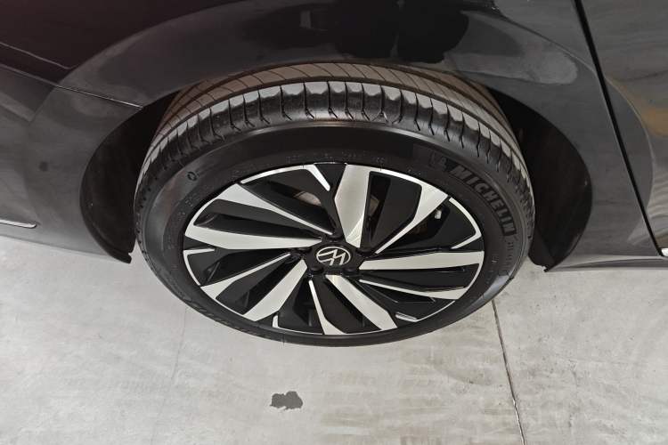 Used Volkswagen Passat 2022 330TSI Starry Luxury Edition – Exclusive Special Edition