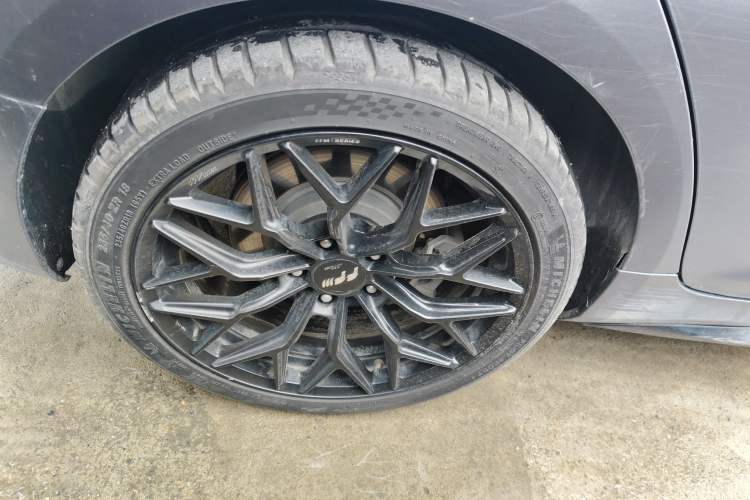 Used Cadillac CT4 2021 28T Fashion Edition Right Rear Wheel Hub