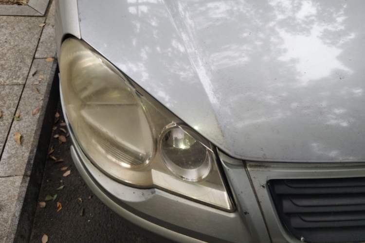 Used Volkswagen Polo 2006 Jingqu 1.4L Manual - Elegant Edition
