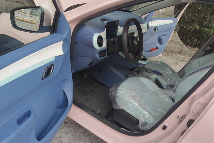 Used Dongfeng NAMMI BOX 2022 Chasing Wind Edition 351KM Standard Model
