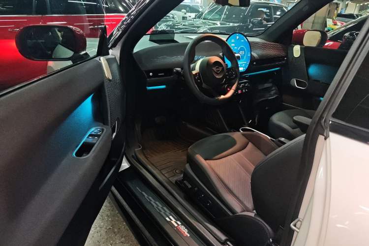 Used MINI Electric COOPER 2024 452km COOPER SE Racing Driver