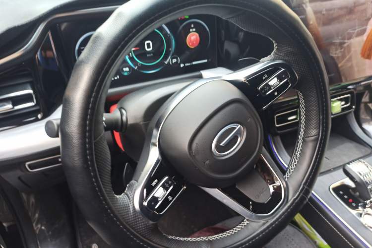 Used GAC Trumpchi GS8 2022 LINGHANG Series 2.0 TGDI Two-Wheel-Drive Luxury Edition (7 Seats) Steering Wheel