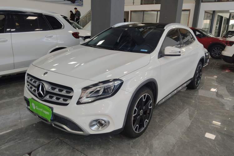 Used Mercedes-Benz GLA 2017 GLA 220 4MATIC Fashion Model