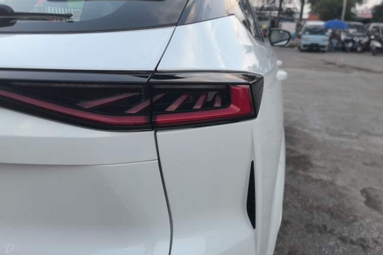 Used Changan UNI-Z 2025 1.5T Luxury Version