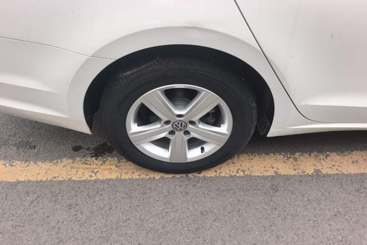 Used Volkswagen Lamando 2021 230TSI DSG Fashion Edition Right Rear Wheel Hub