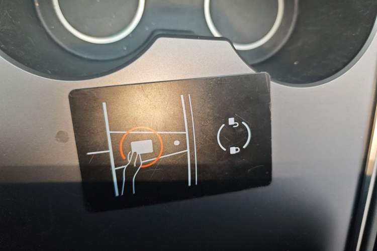 Used Tesla Model Y 2024 Long-Range All-Wheel-Drive Version