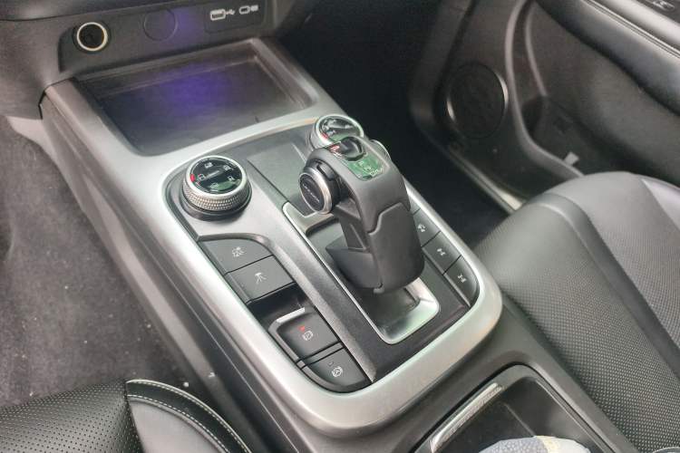 Used Tank 300 2021 Off-Road Edition 2.0T Conqueror Gear Lever