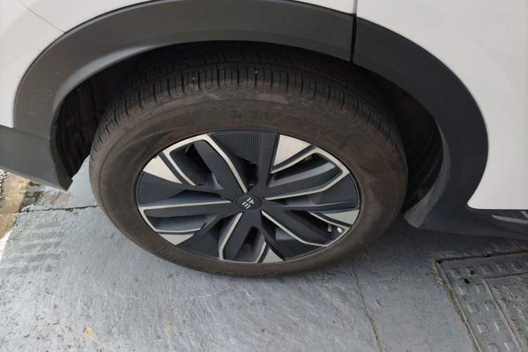 Used JETOUR Shanhai L7 2024 1.5T 120km MAX 5-Seater Right Rear Wheel Hub